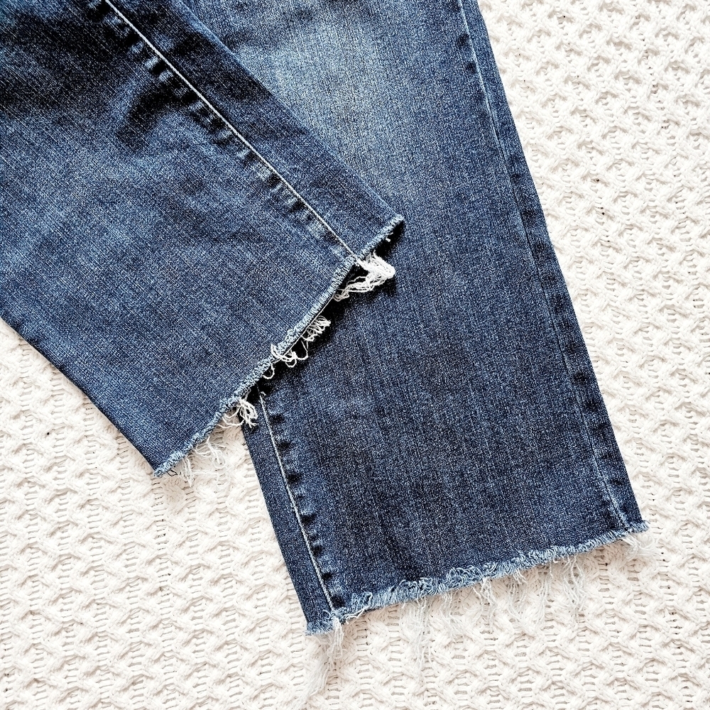 Judy Blue HR Wide Leg Raw Hem Cropped Denim Jeans Embroidered Pockets 5/27 - Picture 11 of 12